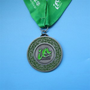 Medallas deportivas con medallas de metal antiguo