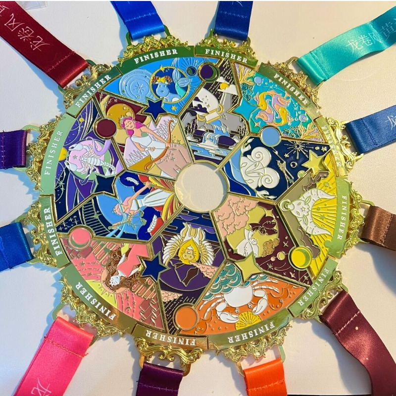 Diseño creativo de 12 medallas combinadas de constelación